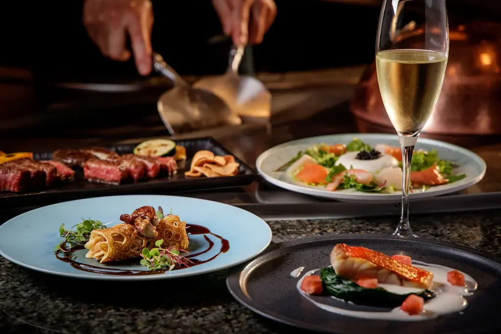 【ウェスティンホテル東京】高さ5ｍのクリスマスデコレーションをはじめ全館でホリデーシーズンのお祝いを「Westin Christmas 2026 — Gather in Wonder」 画像 7