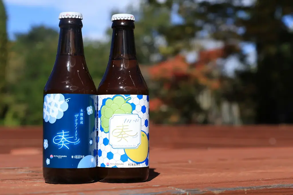 【富士桜高原麦酒】×【FCふじざくら山梨】コラボ限定ビール第3弾『木樽熟成　サクラノトリコ奏（かなで）』11月6日（金）発売開始‼ 画像 5