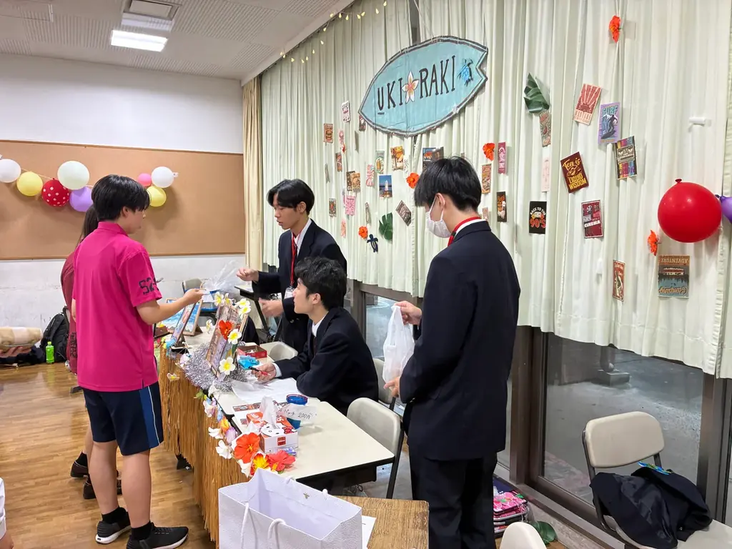 千葉経済大学附属高等学校の生徒がペリエ千葉で販売実習会を開催 画像 12