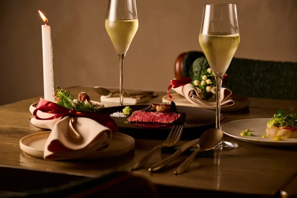 【natuRe tokyo】聖なる夜を彩るクリスマスコース「natuRe tokyo 2026 HOLIDAY～Gift Sparkling Dinner～」の予約受付をスタート 画像 2