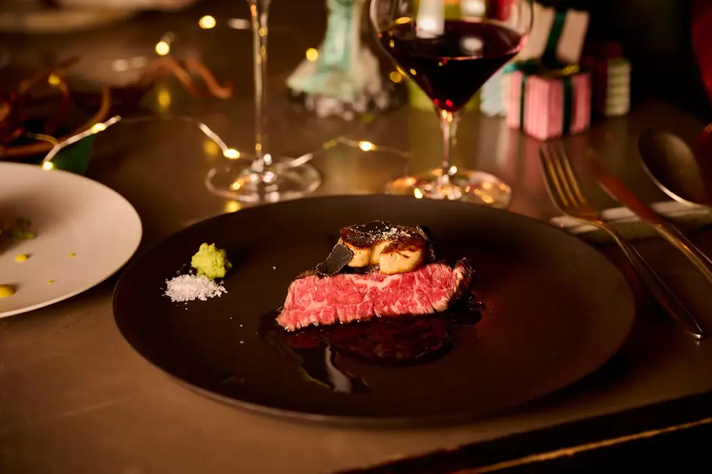 【natuRe tokyo】聖なる夜を彩るクリスマスコース「natuRe tokyo 2026 HOLIDAY～Gift Sparkling Dinner～」の予約受付をスタート 画像 5