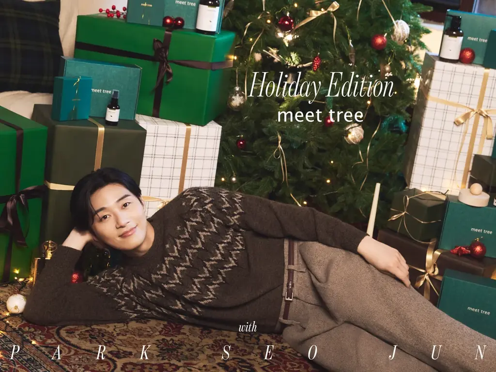 【meet tree】クリスマスシーズンに向けたパク・ソジュンの新ビジュアル公開。サイン刻印入り木製アロマディフューザーが入った数量限定ホリデーギフトを10月28日より順次発売 画像 1