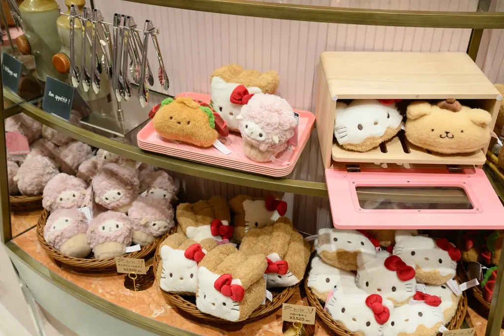 【sanrio house(サンリオ ハウス）】名古屋PARCO店が明日オープン！ひと足早くガンバレルーヤもKawaii²を満喫！＜10月29日＞ 画像 8
