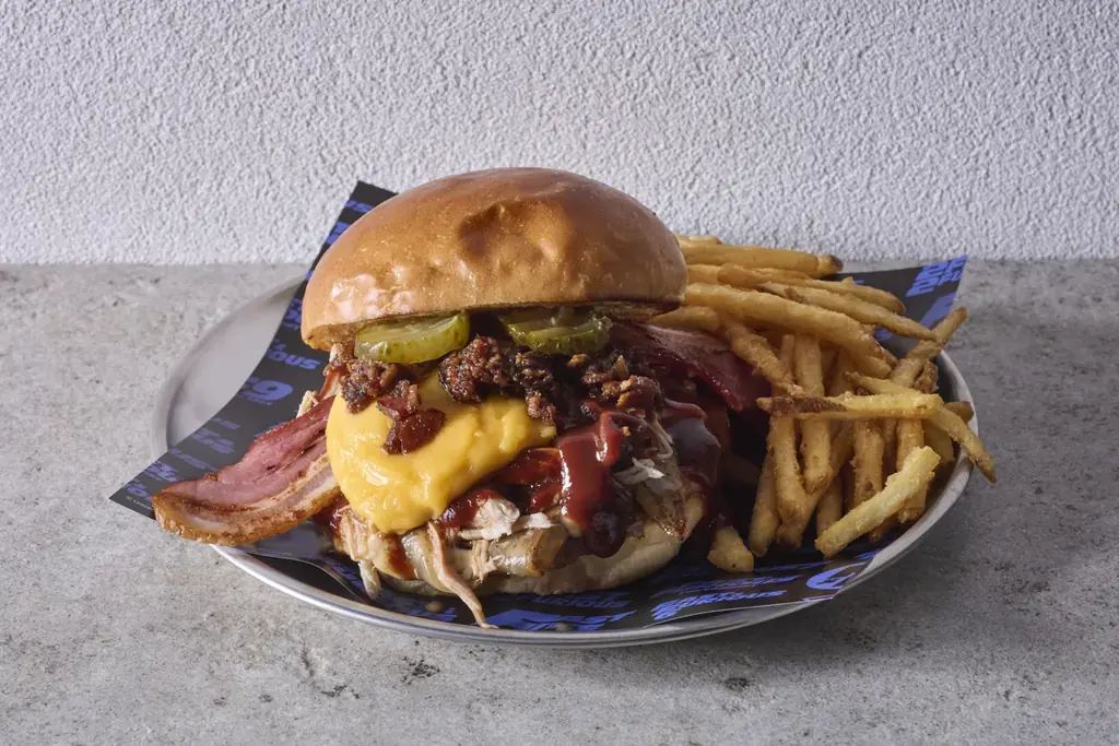 【 J.S. BURGERS CAFE】映画『ワイルド・スピード』25周年記念スペシャルコラボレーションハンバーガーを11月5日(木)から販売！ 画像 2