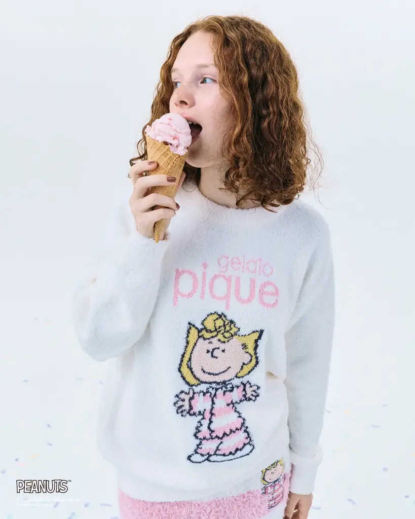 【gelato pique 】PEANUTSとの記念すべきコラボレーション10周年！ジェラート ピケのシグネチャーであるボーダー柄ルームウェアを着たスヌーピーたち10キャラクターの特別なアートが登場 画像 8