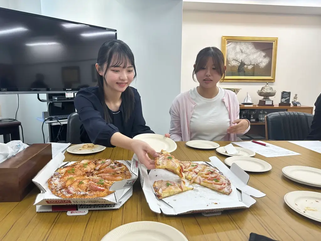 長野県出身の学生の“地元愛”から誕生！　ピザーラ×八幡屋礒五郎×横浜市立大学コラボピザ　信州食材を味わう和風＆デザートピザ2種を「浜大祭」で販売！ 画像 4