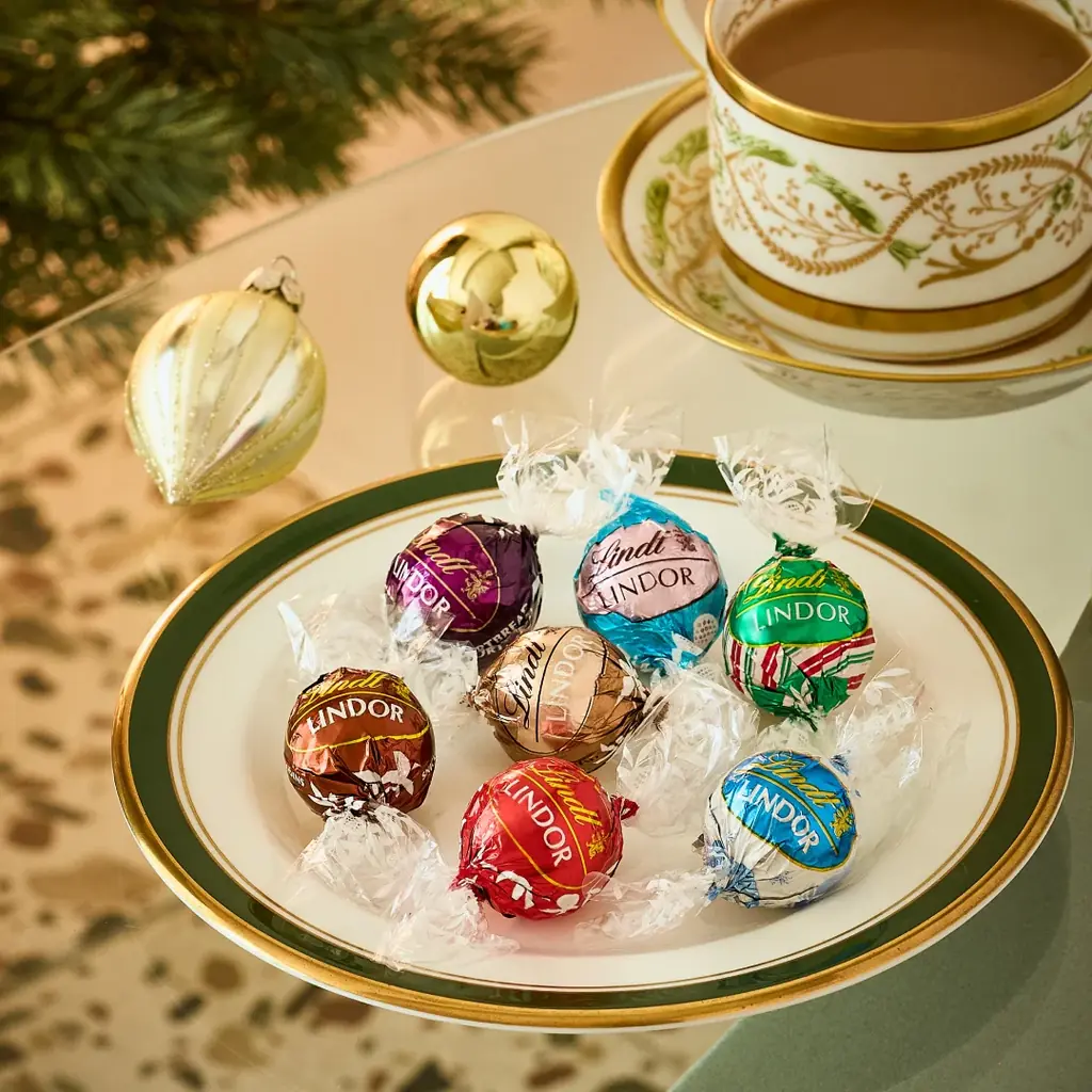 “LINDOR HOLIDAY　ほどくたび、幸せがあふれる”「リンツ クリスマスコレクション 2026」が11月1日より発売開始 画像 19