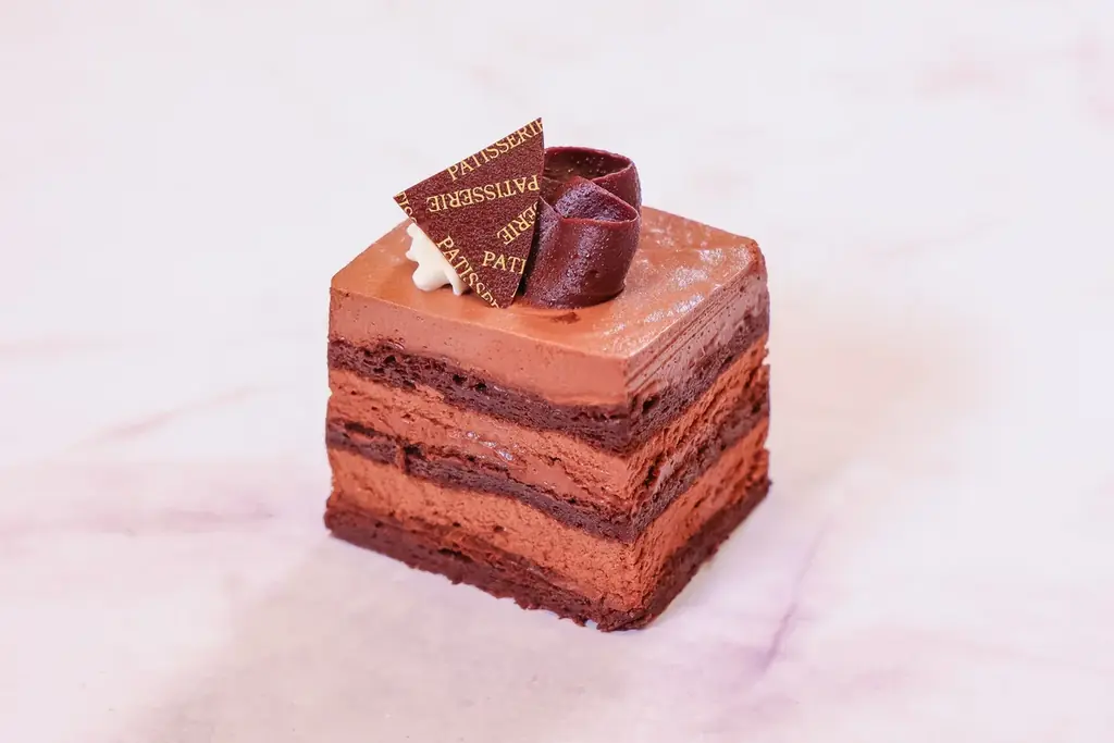 【サフィールホテル稚内】秋冬を彩る新作ケーキ3種を11月1日より販売開始 ～旬のぶどうを使用した期間限定タルトをはじめ、栗とショコラの新作が登場～ 画像 3