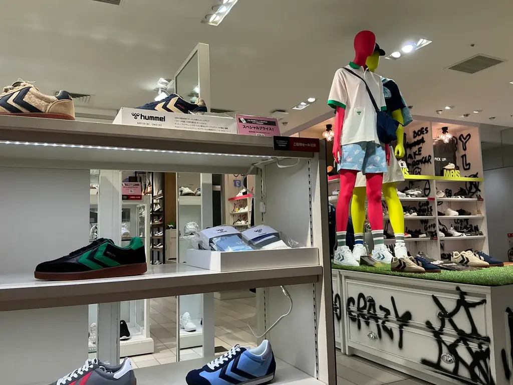 ヒュンメル期間限定店