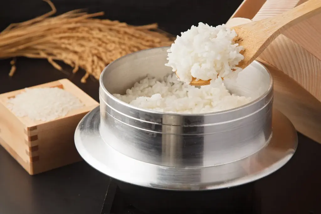 【コメの値上げに負けません！】ランチ限定で『ごはん無限食べ放題！』｜焼肉ホルモンまるよし精肉店 画像 2