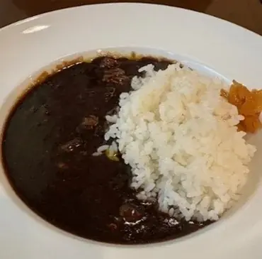 【2025年のカレートレンドを牽引する「ディープリッチ黒カレー」の全貌がついに明らかに】メディア・飲食経営者向け『2025カレートレンド発表&情報提供会』、好評につき待望の第2回開催が決定! 画像 5