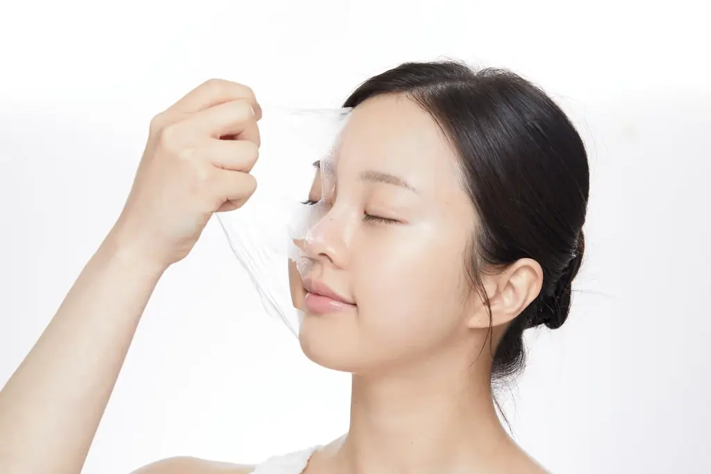 VTロックマスク販売開始