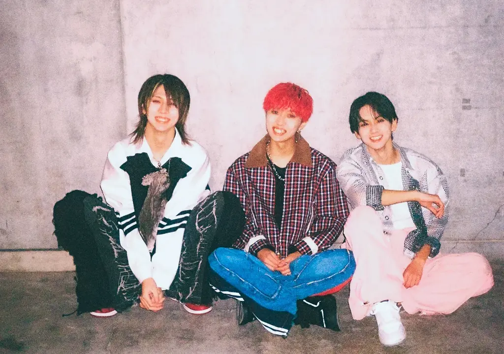 ノスタルジック＆エモーショナルな独自ダンスサウンドの新星“Comme des familia” 誕生！’90~’00年代の空気感に現代の感性をMIXした「1st demo」を6月16日リリース 画像 4