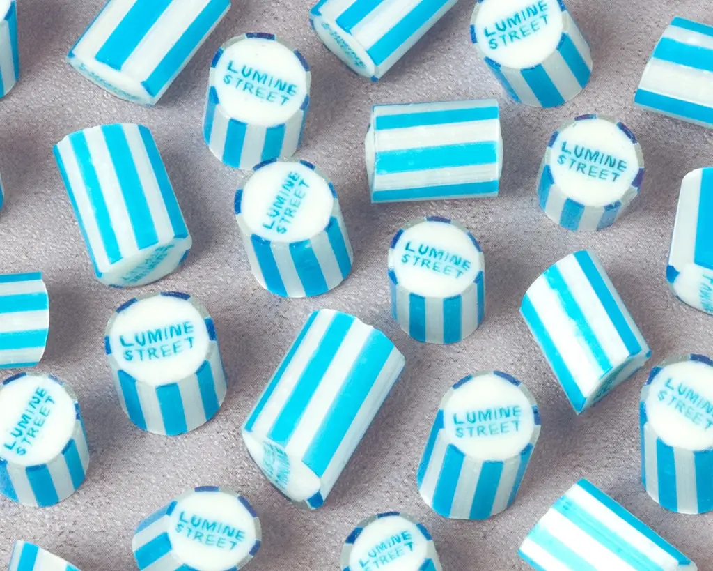 “体験” を軸につくられた次世代型ショップでの職人による飴作りはまるで、ステージパフォーマンス！ルミネ有楽町 LUMINE STREETにPAPABUBBLE 有楽町店がグランドオープン 画像 7