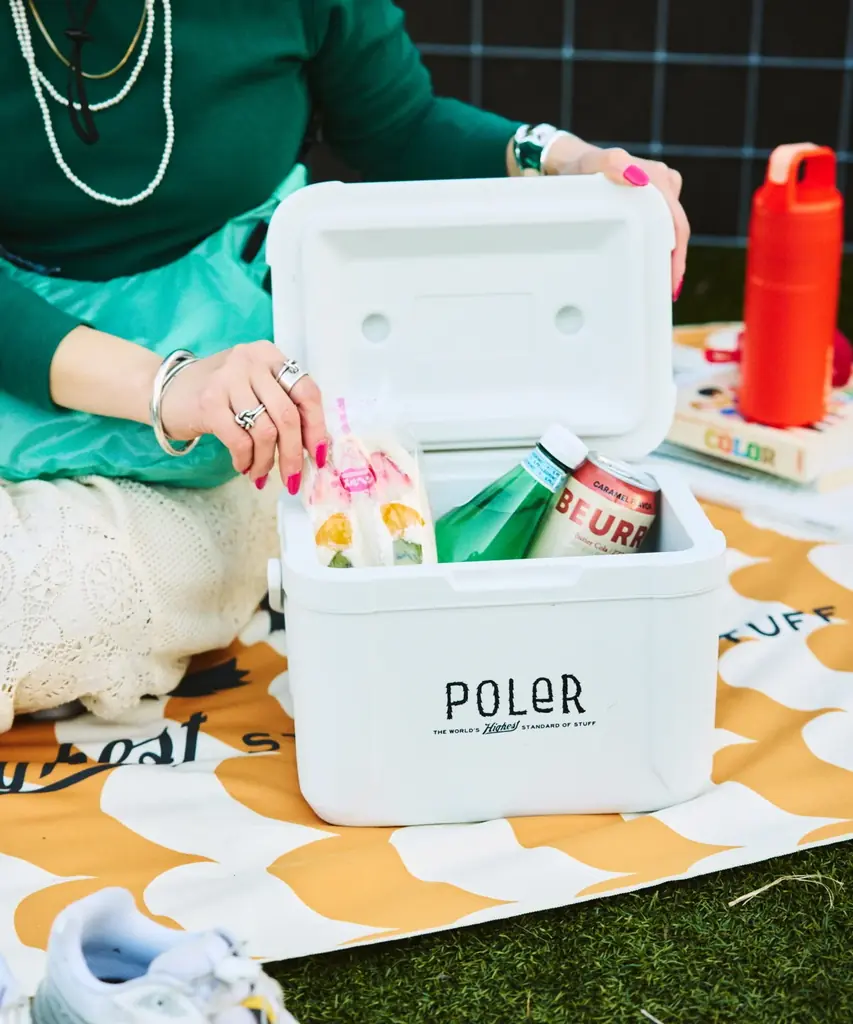 サーファー、スケーターのライフスタイルをミックスした新感覚アウトドアブランド「POLeR」に別注した、「FREAK’S STORE」による夏のレジャー＆フェスに最適なアイテムが大集結！ 画像 6
