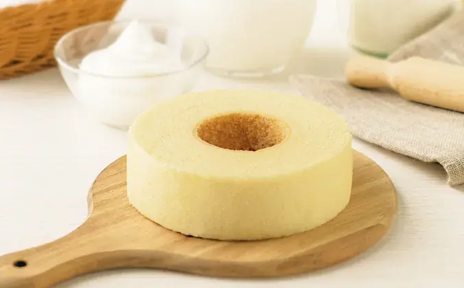 〈北菓楼のお中元 ・夏のおすすめ菓子特集 〉北菓楼小樽本館限定としてご好評のフルーツケーキ”果樹園の六月”も入った「焼き菓子プレミアムBOX」や「オレンジバウムクーヘン」が夏のティータイムを彩ります。 画像 17