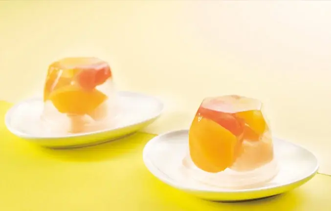 〈北菓楼のお中元 ・夏のおすすめ菓子特集 〉北菓楼小樽本館限定としてご好評のフルーツケーキ”果樹園の六月”も入った「焼き菓子プレミアムBOX」や「オレンジバウムクーヘン」が夏のティータイムを彩ります。 画像 18