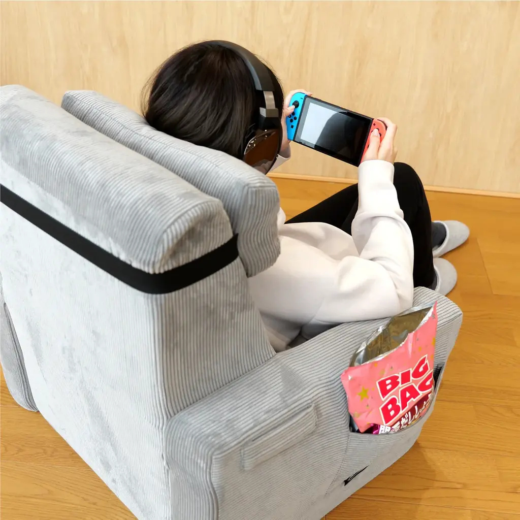 新感覚ゲーミング座椅子「運べるスマホソファー」が進化！洗えるカバーになって夏場の堕落ゲームも快適に 画像 9