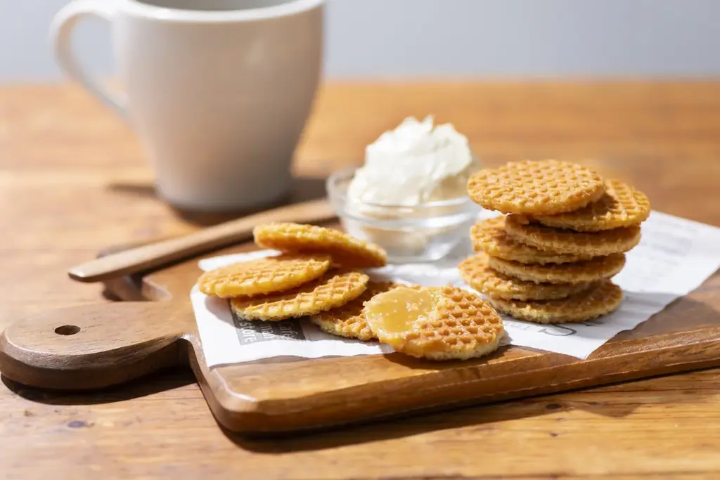 北海道十勝の“チカラ”「トカチカラ」×ギンビス「十勝ワッフルサンド クリームチーズ風味」が 6 月 23 日発売！ 画像 2