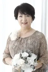日本のフラワーアレンジメント x 長寿プロジェクトのニナファーム「100本のバラで100歳まで美しく生きる」 画像 5
