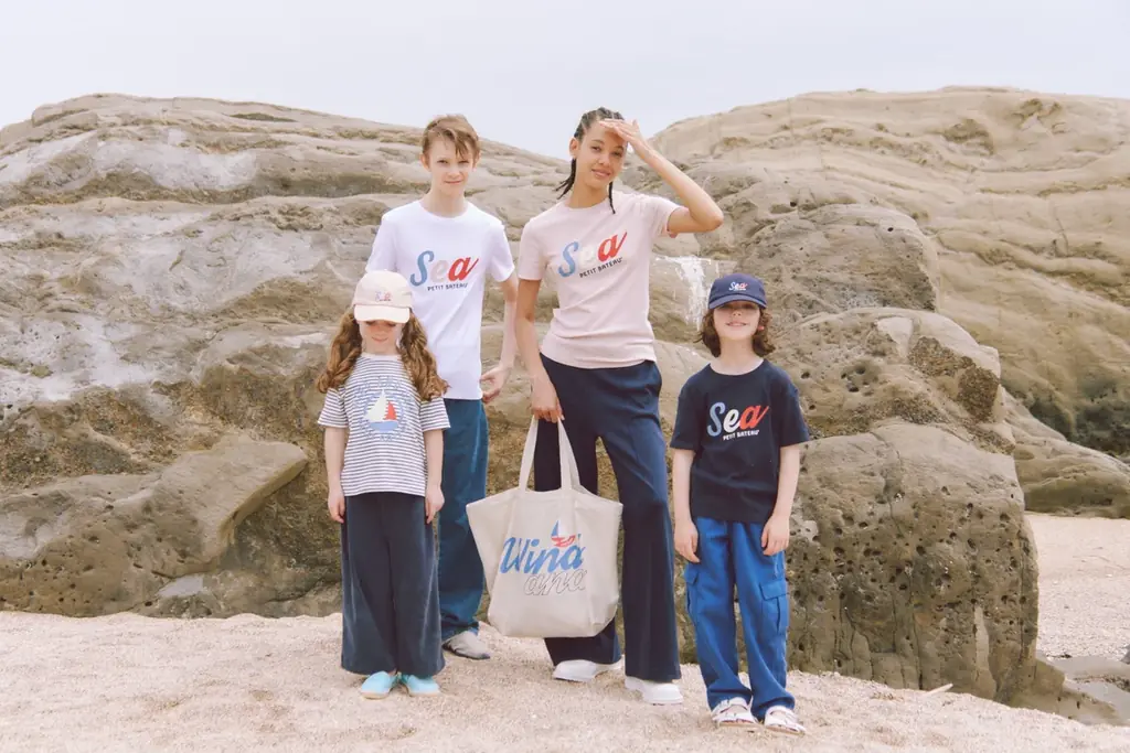 プチバトーがWIND AND SEAとコラボレーション　家族お揃いで楽しめるロゴTシャツやパジャマが登場 画像 1