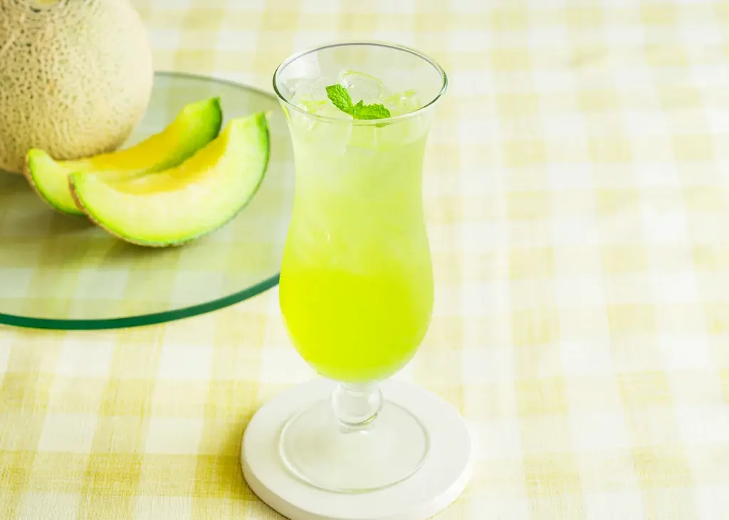 【Eggs ’n Things】メロンづくしな夏の新メニューが登場！「プレミアムメロンパンケーキ」「スパイシーグリルドチキンピタサンド」6月25日（水）～ 7月24日（木） 画像 7