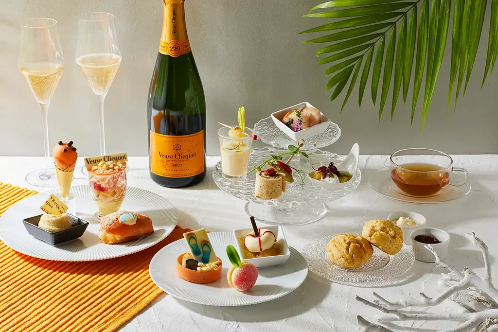 【スイスホテル南海大阪】 ヴーヴ・クリコと過ごす夏のアフタヌーンティー「サマー アフタヌーンティー with ヴーヴ・クリコ」2025年7月1日（火）～8月31日（日）開催 画像 1