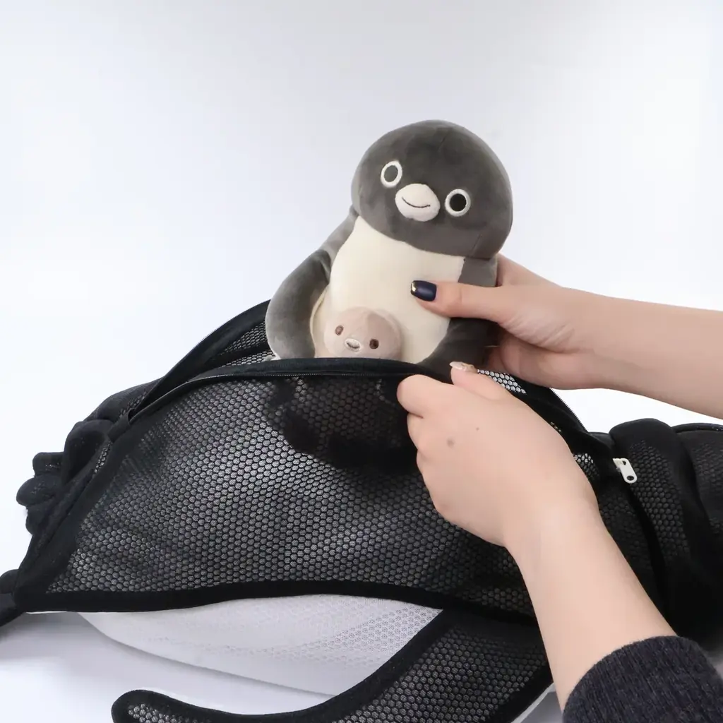 Suicaのペンギンのぬいぐるみ型ランドリーポーチを発売します！ 画像 3