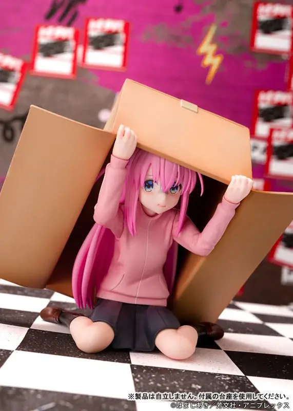アニメ「ぼっち・ざ・ろっく！」より、段ボールに隠れる「後藤ひとり」がフィギュアで登場。あみあみにて予約受付中。 画像 10