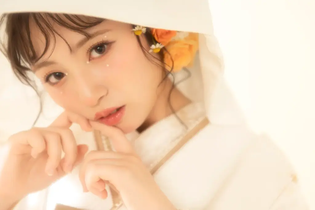 伝統とトレンドが織りなす、進化した”洋髪綿帽子”スタイル。第二弾が完成! 画像 4