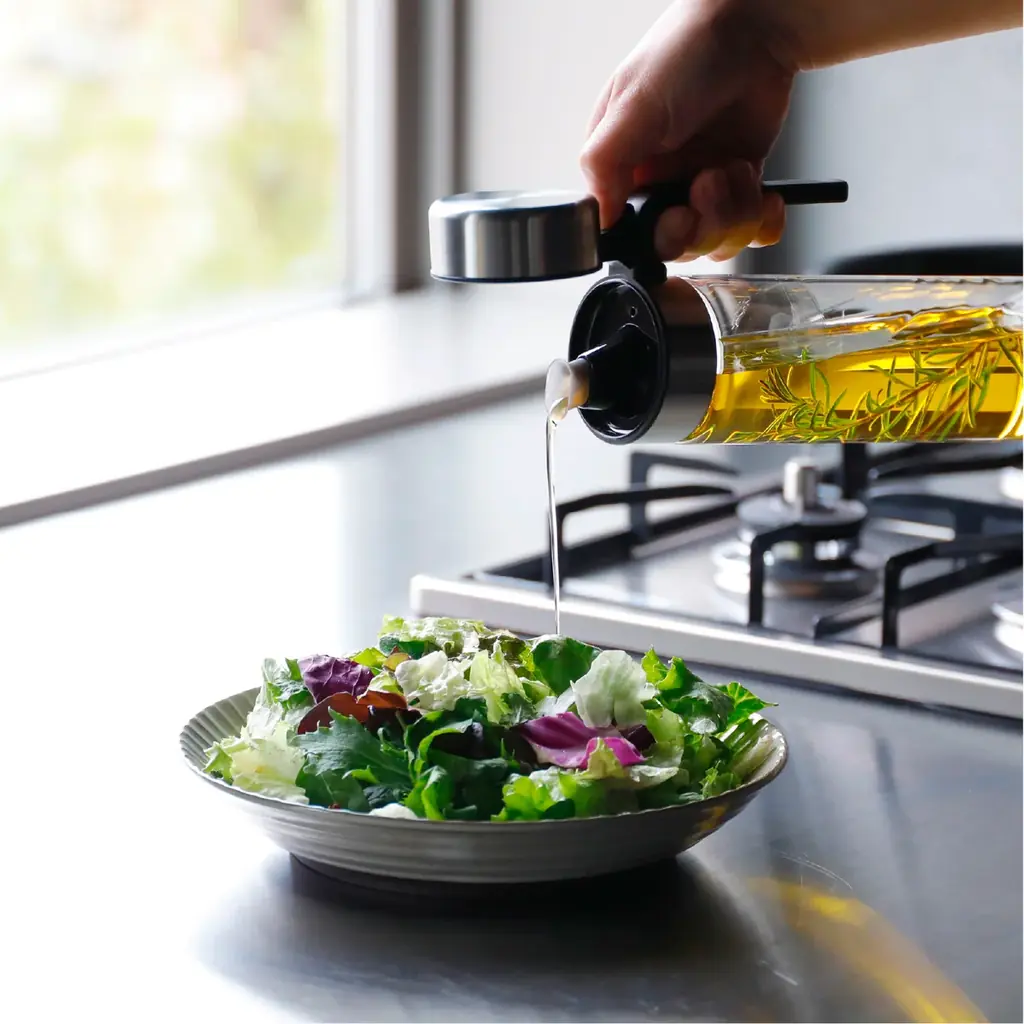 2025年6月発売、使いやすさにこだわったatomicoの新オイルボトル