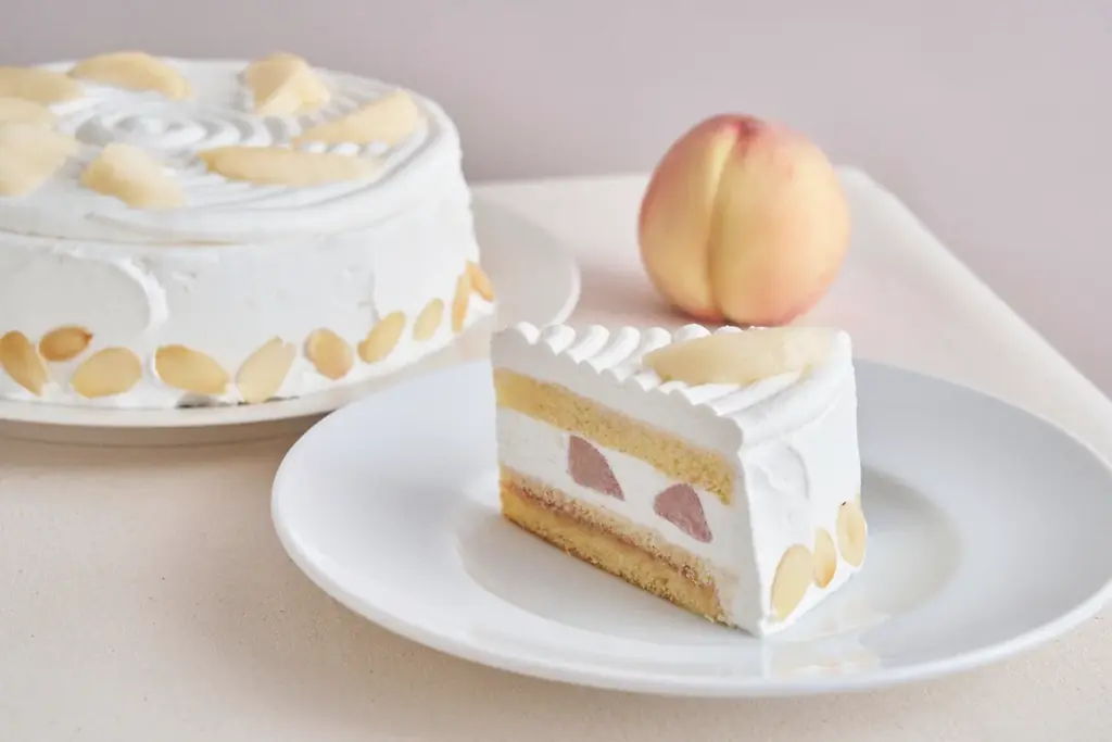 白桃のおいしさも、桃農家の想いも、まるごとデザートに。ビブリオテーク『産地直送“岡山白桃”デザートフェア』開催！ロイヤル級のまるごと岡山白桃パンケーキなど、夏カフェスイーツ新登場 画像 8