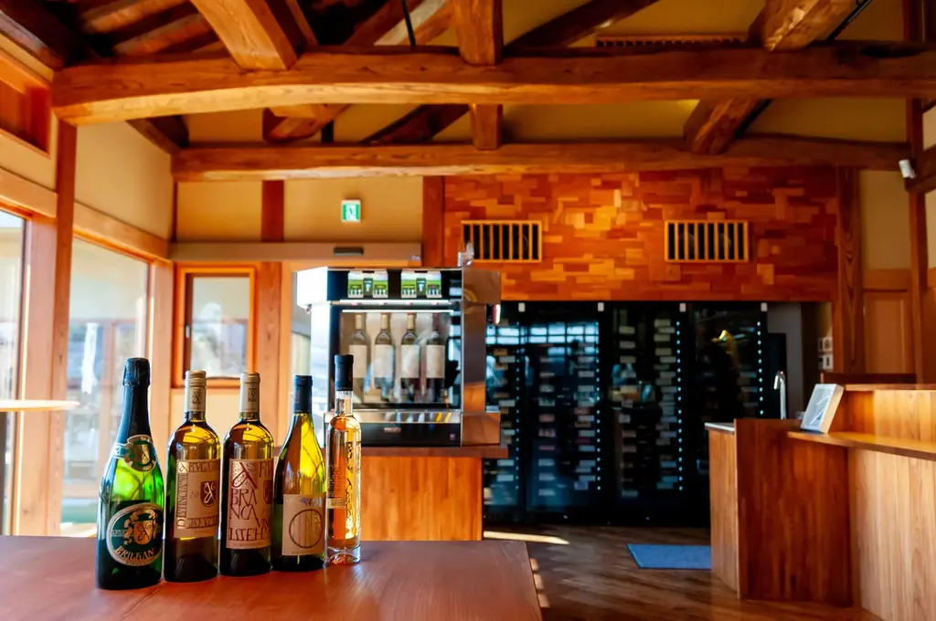 【星のや富士】葡萄の多様さを知り、自分で収穫した葡萄とともに美食やワインを楽しむ「グラマラス葡萄ステイ」今年も開催 画像 6