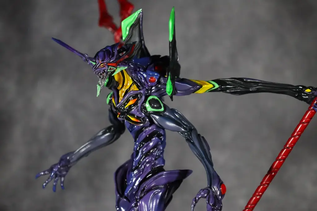 『ヱヴァンゲリヲン 新劇場版:Q』に登場する、『エヴァンゲリオン 第13号機』が、造型作家 Yoshi.氏デザインのハイクオリティフィギュアとして登場！！ 画像 14