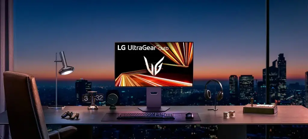 31.5'' LG UltraGear™ QHD Gaming Monitor with 165Hz, 1ms MBR