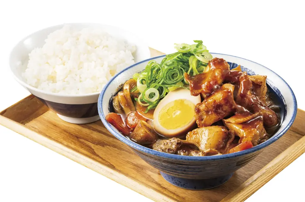 【煮込みの王道】丼や定食としてご飯のおかずに「牛すじ煮込み丼」肉めし岡もとに新登場 画像 9