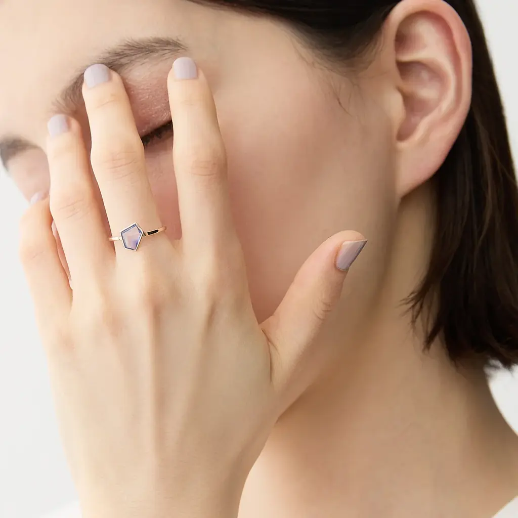 オリジナルカットのサファイア　淡いブルーのリングとネックレス「ペール サファイア」コレクション誕生 画像 8