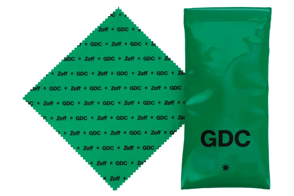 「Zoff」と熊谷隆志氏が手がけるストリートブランド「GDC」が初コラボレーション　サングラスコレクション「Zoff｜GDC」が登場 画像 24