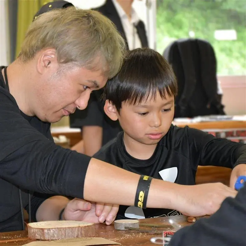 群馬クレインサンダーズ選手やコーチと楽しむ父の日特別企画「親子木工クラフト体験会」を開催 画像 3