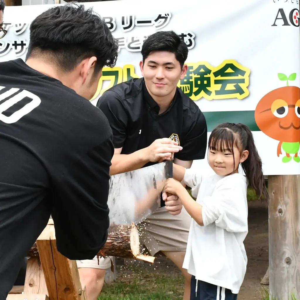 群馬クレインサンダーズ選手やコーチと楽しむ父の日特別企画「親子木工クラフト体験会」を開催 画像 5