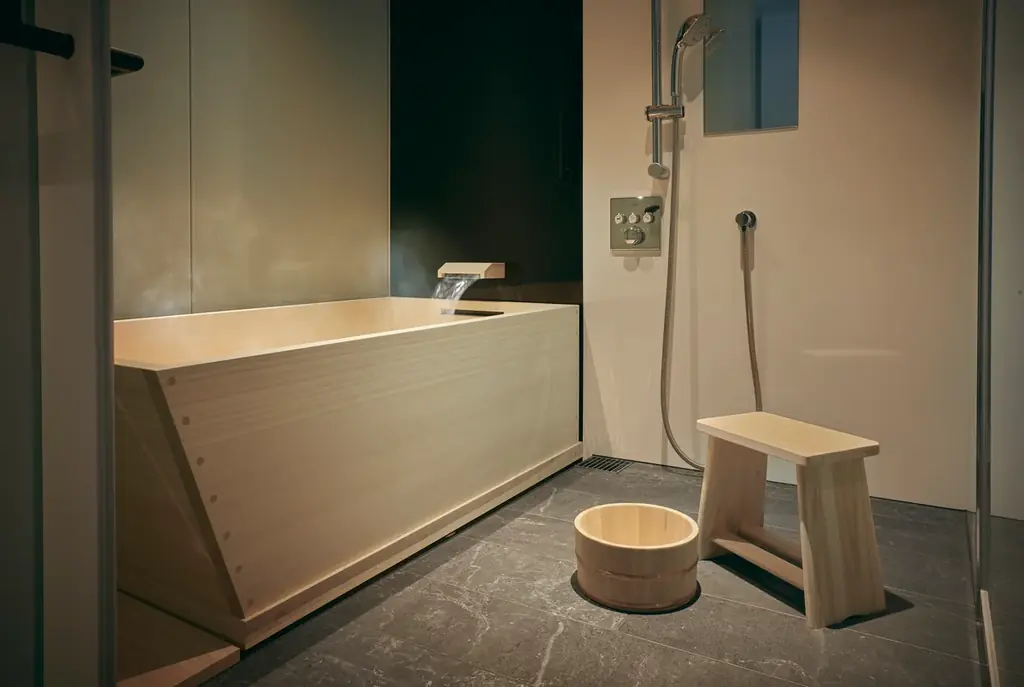 大阪で温泉旅行気分！和を感じるヒノキ風呂付コネクティングルームで、家族揃って最高の夏休みを！ 画像 4