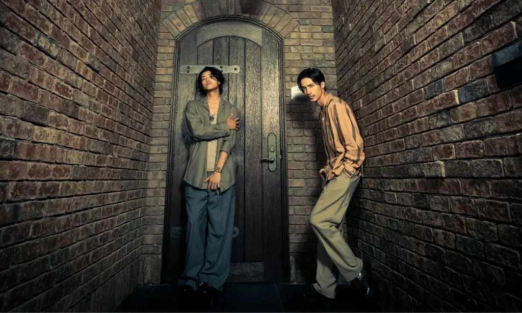赤西仁×錦戸亮「N/A」、待望のアリーナライブをWOWOWで独占放送・配信!さらに舞台裏に密着したオリジナル番組や過去ライブを合わせて3カ月連続で特集! 画像 2