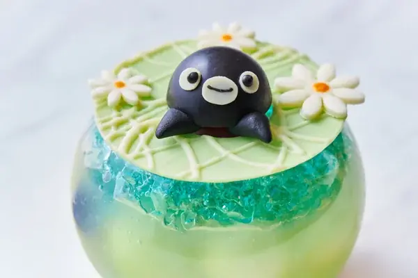 【ホテルメトロポリタン】今年も登場！Suicaのペンギンがキュートに飛び出すメロンゼリーと旬のフルーツが楽しめるスイーツ＆デニッシュ 画像 1