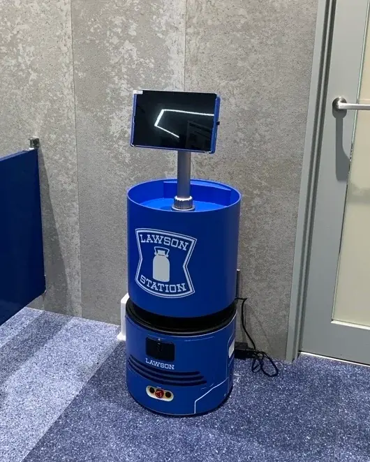 「ローソン高輪ゲートウェイシティ店」に掃除ロボットを提供 画像 1