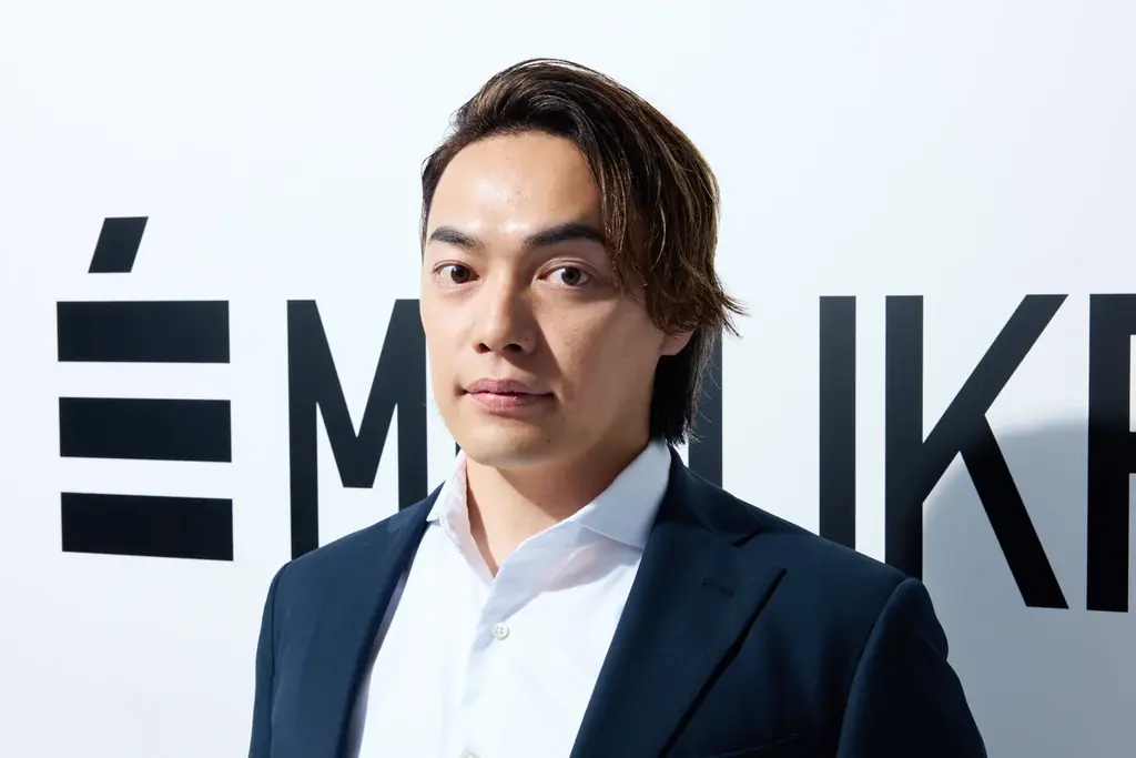 「頑張るだけじゃ、変われない。」書籍『自分の変え方』(幻冬舎)、都内電車広告を期間限定で展開 画像 6