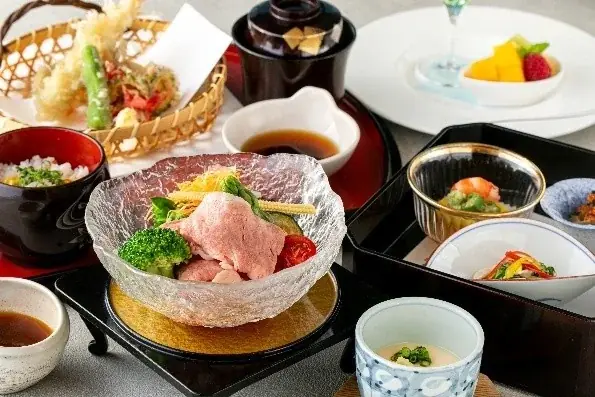 今年も「氷艶」が開幕！横浜市内６つのホテルでプレゼントキャンペーンを実施します！ 画像 5