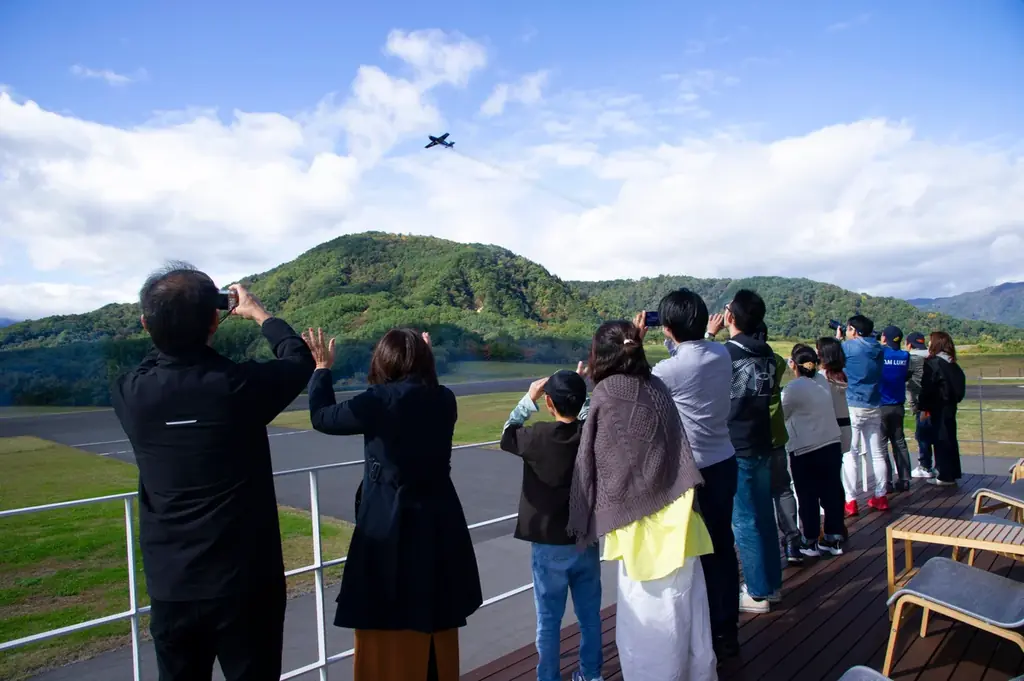 ブライトリングと共に、大空へ。《CHALLENGE FLIGHT 2025》を開催 画像 2