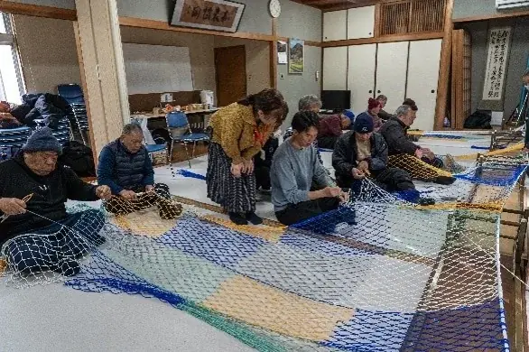 瀬戸内国際芸術祭2025パートナー企業連携企画　アーティスト 五十嵐靖晃氏 と〈そらあみ※〉を編もう 画像 3