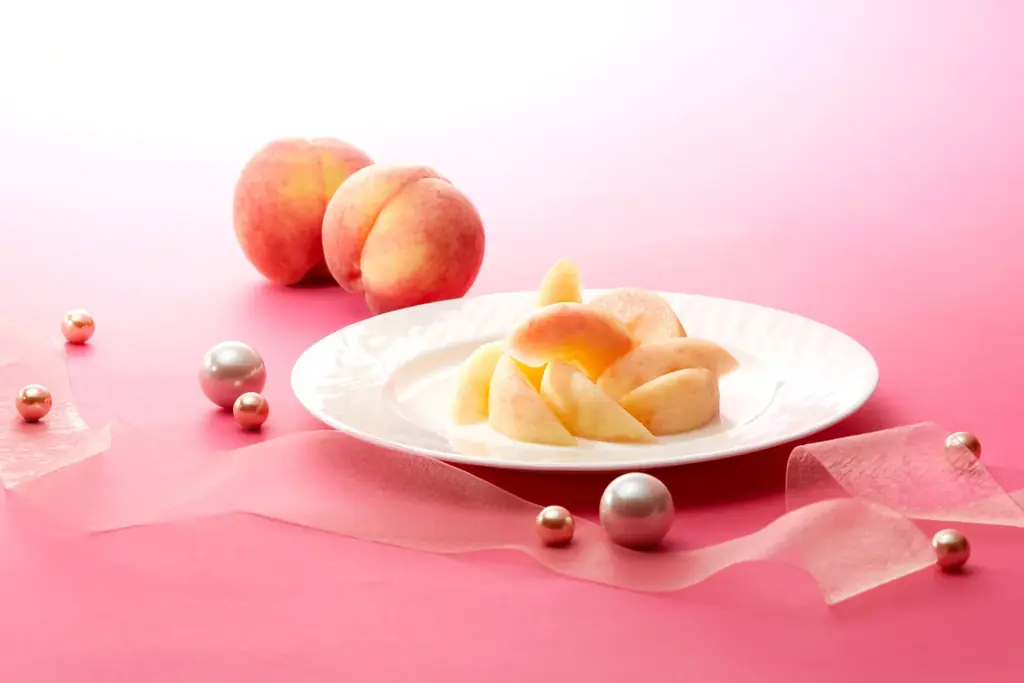 【タカノフルーツパーラー】桃が主役の夏がやってくる。8月末までタカノフルーツティアラで桃が食べ放題。 画像 1