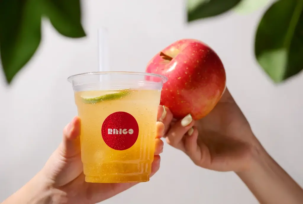 今年の夏も”桃”が帰ってきた！ジューシーな白桃でご褒美時間をお届け｜冷やしてもおいしい「ピーチパイ」が2種類登場 画像 8